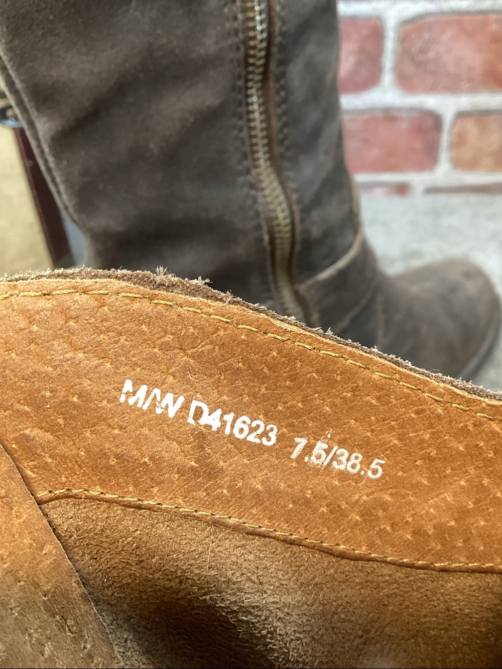 Born Loreza Womens Tall western riding boot size 7.5 - Picture 8 of 8